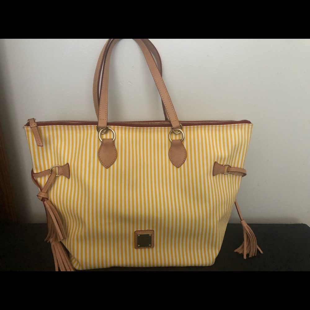 Dooney & Bourke DB stripes Tassel O-ring Shopper bag